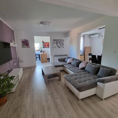 Apartment Zara Funtana Ngoại thất bức ảnh