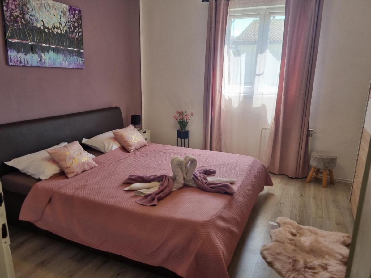 Apartment Zara Funtana Phòng bức ảnh